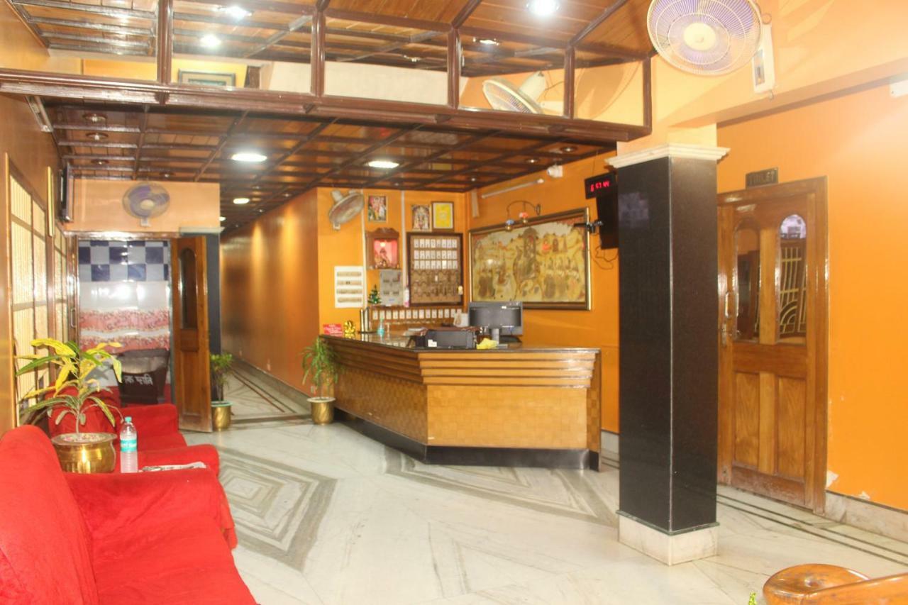 Hotel Surja Laxmi Raiganj Zewnętrze zdjęcie